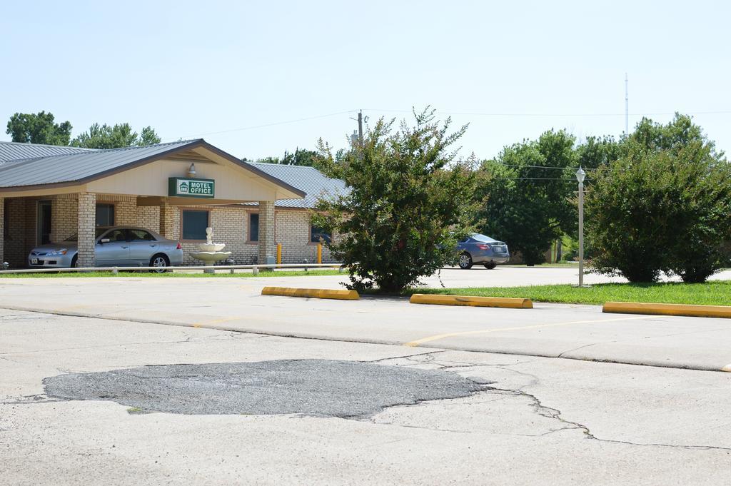 Travelers Inn Wilburton Exterior photo