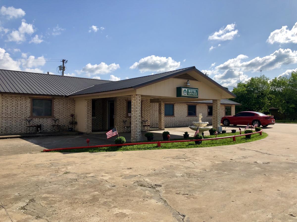 Travelers Inn Wilburton Exterior photo